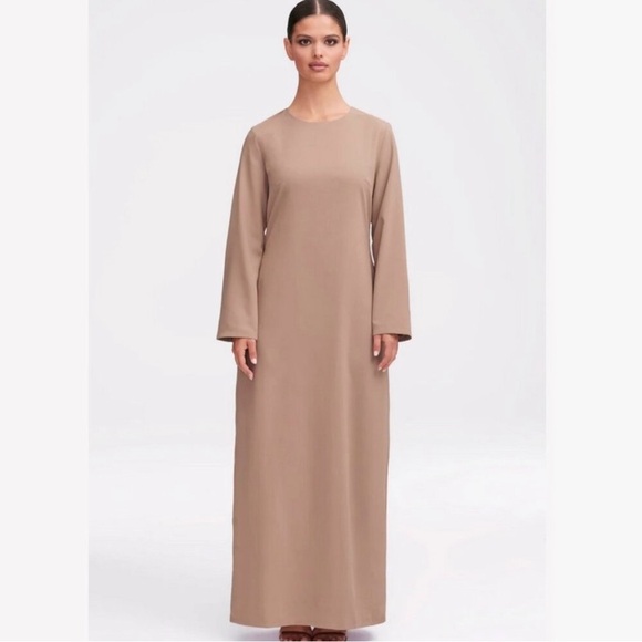 Veiled Collection Essential Basic Maxi Dress - Picture 1 of 6